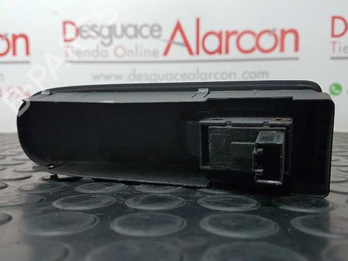 Right front window switch VW GOLF VI (5K1) 2.0 TDI | BP2735196I26