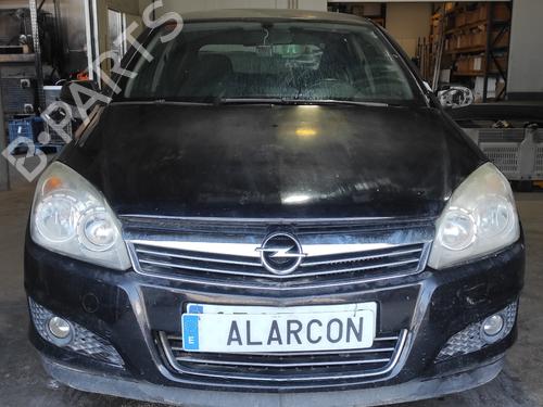 Klamka zewnętrzna drzwi przednich prawych OPEL ASTRA H (A04) 1.7 CDTI (L48) | BP18913984C129