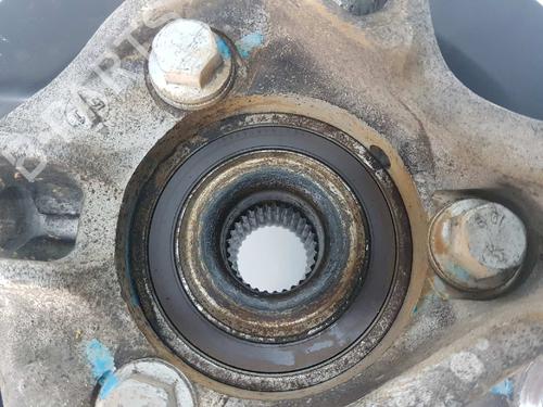 Left front steering knuckle CHEVROLET CRUZE (J300) 2.0 CDI | BP4595237M25 