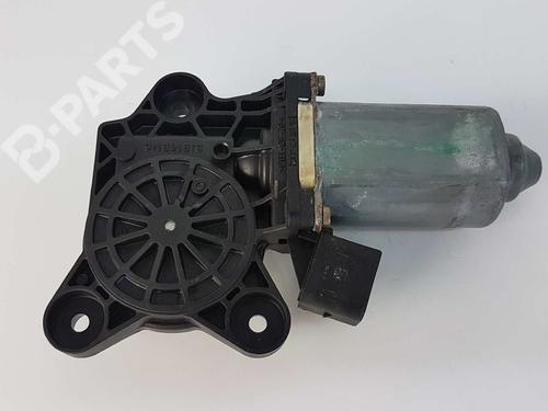Rudehejsemotor forskærm venstre MERCEDES-BENZ S-CLASS (W220) S 500 (220.075, 220.175, 220.875) (306 hp) 5855001