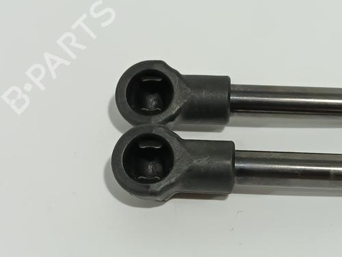 Tailgate lift support TOYOTA YARIS (_P13_) 1.5 Hybrid (NHP130_) | BP14545164C138 