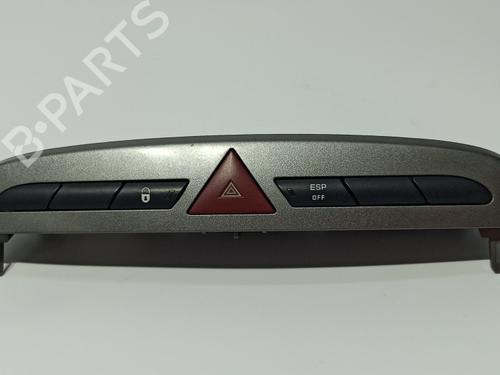 Used Warning switch PEUGEOT 308 I (4A_, 4C_) 1.6 HDi (90 hp) 11716436