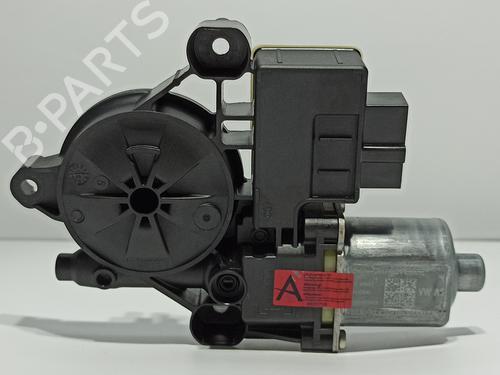 Portierruitmotor rechtsachter SKODA FABIA III (NJ3) 1.0 (75 hp) 11999373