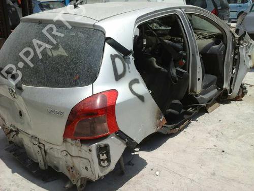 Używane części TOYOTA YARIS (_P9_) 1.4 D-4D (NLP90_, NLP90R) (90 hp) 4277736