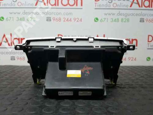 Climate control TOYOTA COROLLA Verso (ZER_, ZZE12_, R1_) 2.2 D-4D (AUR10_, AUR10R) | BP2757374I5 