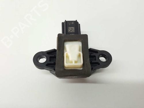Electronic sensor FORD FIESTA VI (CB1, CCN) 1.6 TDCi | BP2741690M84