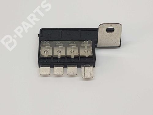 Used Fuse box HYUNDAI TUCSON (TL, TLE) 1.7 CRDi (116 hp) 8694526