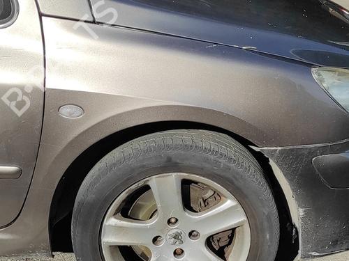 Used Right front fenders PEUGEOT 307 Break (3E) 2.0 HDi 135 (136 hp) 17631133