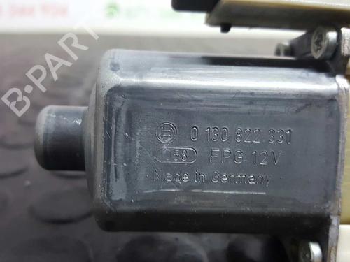 Rudehejsemotor bagstkærm højre RENAULT MEGANE III Hatchback (BZ0/1_, B3_) 1.5 dCi | BP2757993E22