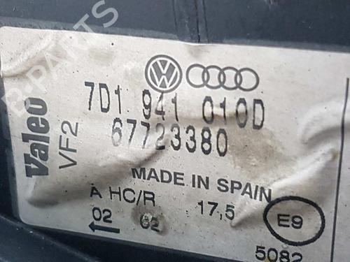Right headlight VW TRANSPORTER T4 Van (70A, 70H, 7DA, 7DH) 2.5 TDI | BP4763780C29