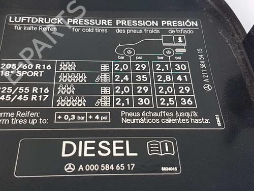 Fuel flap MERCEDES-BENZ E-CLASS (W211) E 220 CDI (211.006) | BP6419265C131 