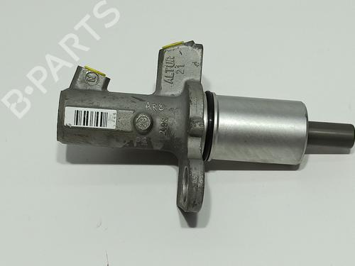 Brake master cylinder AUDI A4 B6 (8E2) 1.9 TDI | BP37068621M77 - Image 2