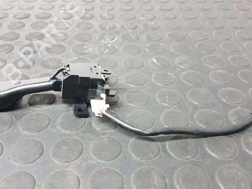 Switch LEXUS IS II (_E2_) 220d (ALE20) | BP11730232I30