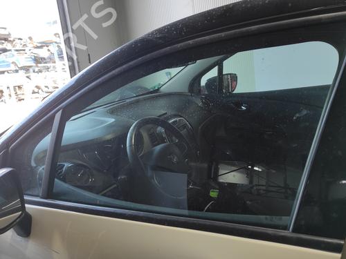 front-left-door-window-renault-captur-i-j5_-h5_-2013-27925918 main image
