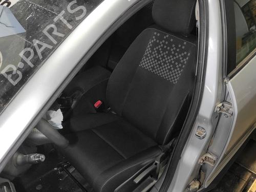 left-front-seat-renault-megane-iii-hatchback-bz01_-b3_-2008-37719813 main image