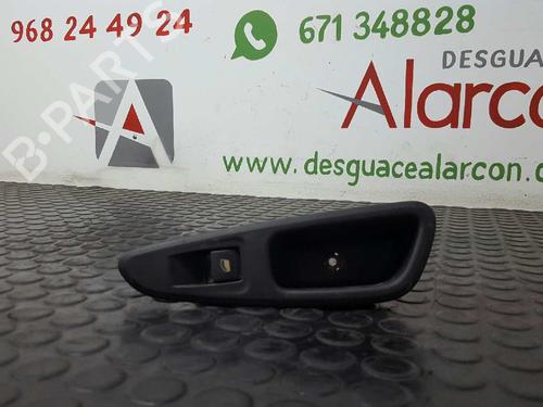 Used Right rear window switch PEUGEOT 308 I (4A_, 4C_) 1.6 HDi (90 hp) 2982338