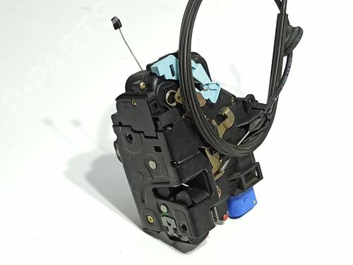 front-left-lock-vw-golf-v-1k1-2003-2004-2005-2006-2007-2008-2009-2010-39592445 main image