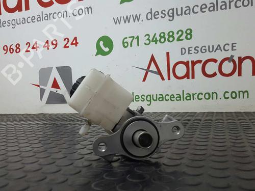 Used Brake master cylinder RENAULT CLIO IV (BH_) 1.2 16V (BHA1, BHAK, BHMG, BHMK) (75 hp) 2736774