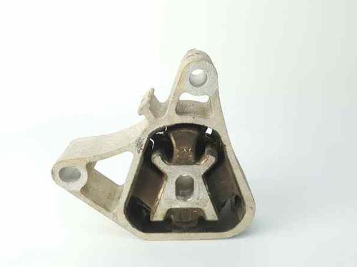 Used Engine mount MERCEDES-BENZ CLA Coupe (C117) CLA 200 CDI / d (117.308) (136 hp) 10209489
