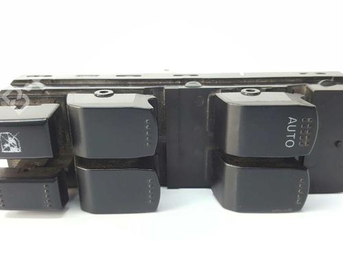 Used Left front window switch SUZUKI GRAND VITARA II (JT, TE, TD) [2005-2026]  4733786