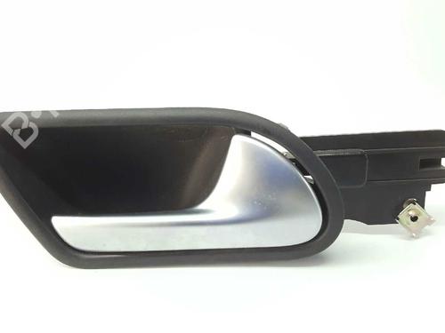 Højre fortil invendig håndtag VW GOLF V (1K1) 1.9 TDI (105 hp) 3284658