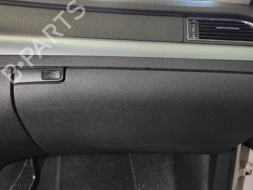 Glove box SKODA SUPERB II Estate (3T5) 1.9 TDI | BP23953635C95 