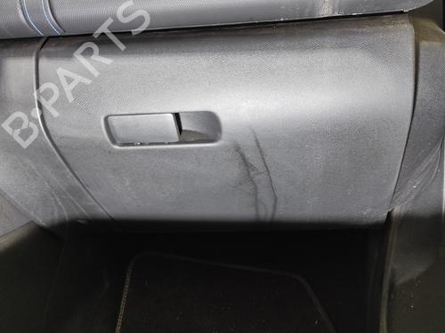 glove-box-citroen-c5-aircross-a_-2018-27471204 main image