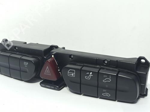 Warning switch MERCEDES-BENZ CLK (C209) CLK 200 Kompressor (209.342) | BP11381294I22
