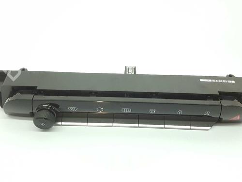 BP7098641I5 main image