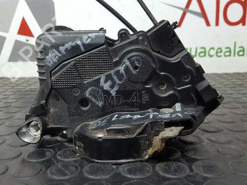 Zamek drzwi przednich prawych TOYOTA YARIS (_P9_) 1.4 D-4D (NLP90_, NLP90R) | BP2751412C97