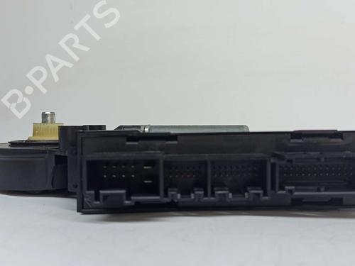 Right front window motor VW TOUAREG (7LA, 7L6, 7L7) 2.5 R5 TDI | BP7029925E20 