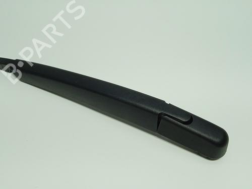 Used Rear windshield wiper arm PEUGEOT 2008 II (UD_, US_, UY_, UJ_, UR_, UC_) 1.2 PureTech 130 (USHNS, URHNS) (130 hp) 22684941