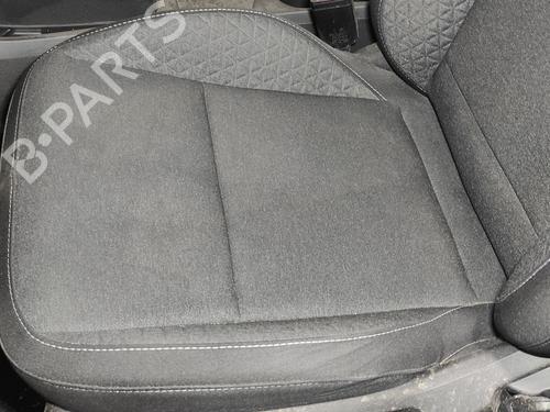 Left front seat RENAULT CAPTUR II (HF_) TCe 100 (HFMT) | BP19934056C15
