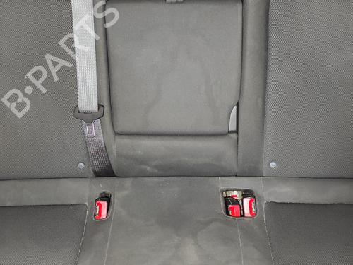 rear-seat-chevrolet-cruze-j300-2009-21129855 main image