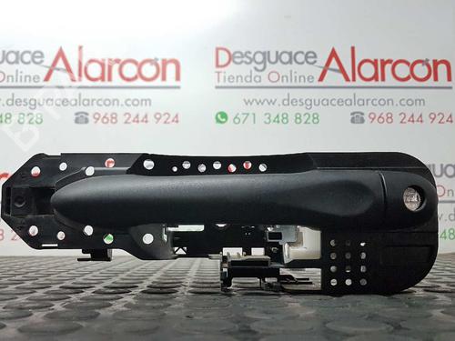 Używane Klamka zewnętrzna drzwi przednich lewych RENAULT MEGANE III Hatchback (BZ0/1_, B3_) 1.5 dCi (86 hp) 2742395