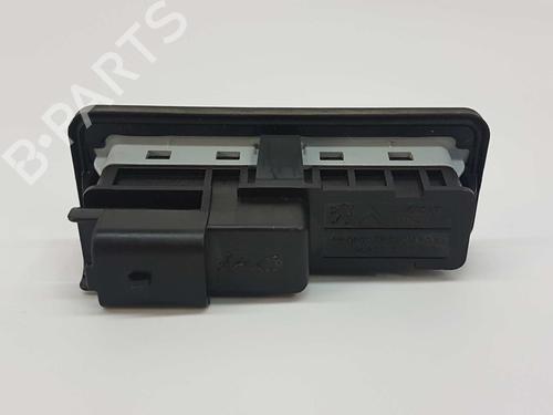 Tailgate handle PEUGEOT 3008 II SUV (MC_, MR_, MJ_, M4_) 1.2 THP/ PureTech 130 (MRHNSM, MRHNSU, MRHNSJ, MRHNYW,... | BP9074405C132