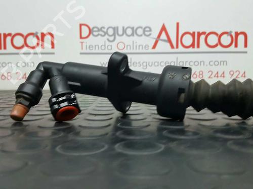 Used Clutch slave cylinder CITROËN BERLINGO MULTISPACE (B9) 1.6 HDi 75 16V (75 hp) 14528818