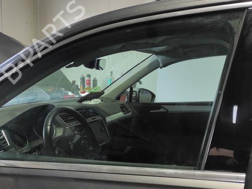 front-left-door-window-vw-tiguan-ad1-ax1-2016-20141415 main image