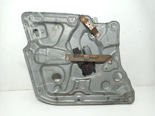 Lève-vitre avant gauche NISSAN PRIMERA Hatchback (P12) [2002-2026]  32010403