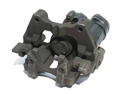 BP26701953M106 main image