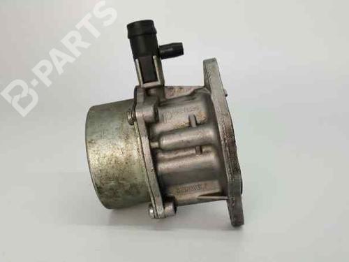 Used Vacuum pump RENAULT CLIO II (BB_, CB_) [1998-2016]  2759768