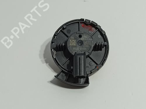 BP29760951M84 main image