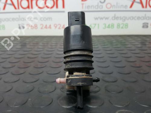 Washer pump MERCEDES-BENZ E-CLASS (W212) E 300 Hybrid / BlueTEC Hybrid (212.098) | BP14528487E24 
