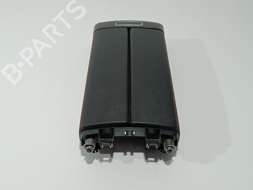 BP19037882I20 main image