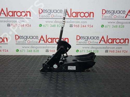 Used Gear lever RENAULT MEGANE IV Hatchback (B9A/M/N_) 1.2 TCe 130 (B9MR) (130 hp) 7425411