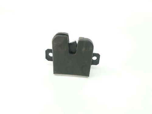 Used Tailgate lock VW GOLF IV (1J1) 1.9 TDI (90 hp) 4682261