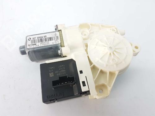 Rudehejsemotor bagstkærm højre RENAULT MEGANE III Hatchback (BZ0/1_, B3_) 1.5 dCi (BZ09, BZ0D, BZ1W, BZ29, BZ14) (110 hp) 4717814