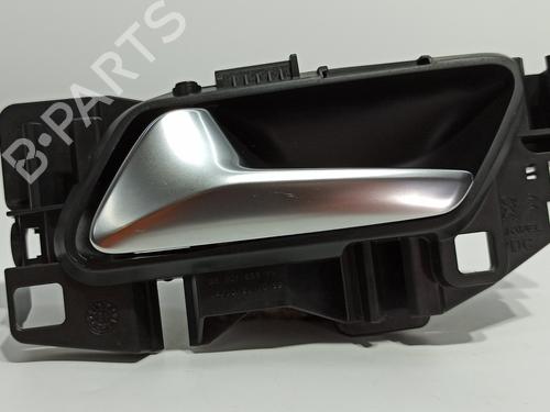 Used Front left interior door handle PEUGEOT 2008 II (UD_, US_, UY_, UJ_, UR_, UC_) [2019-2025]  13734376