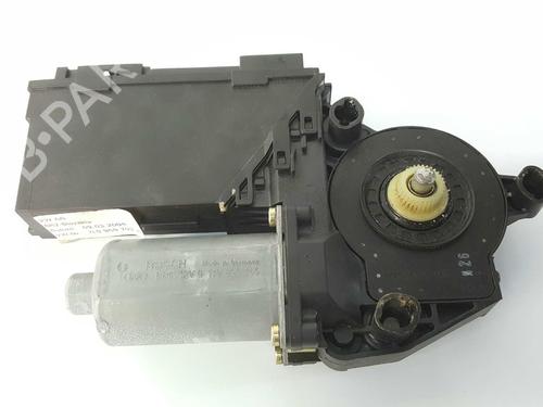 Right front window motor VW TOUAREG (7LA, 7L6, 7L7) 2.5 R5 TDI | BP6214298E20