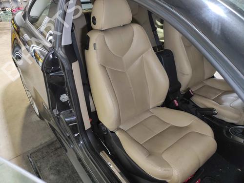 Used Right front seat Right front seat 10656044 10656044